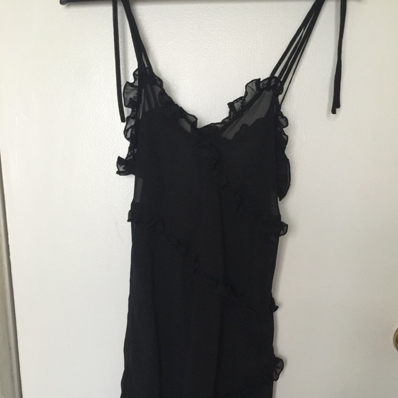 Ruffled chiffon nightie - Picture 1 of 4